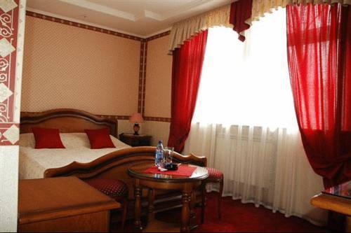 Perlyna Dnipra Hotel Kiev Bagian luar foto